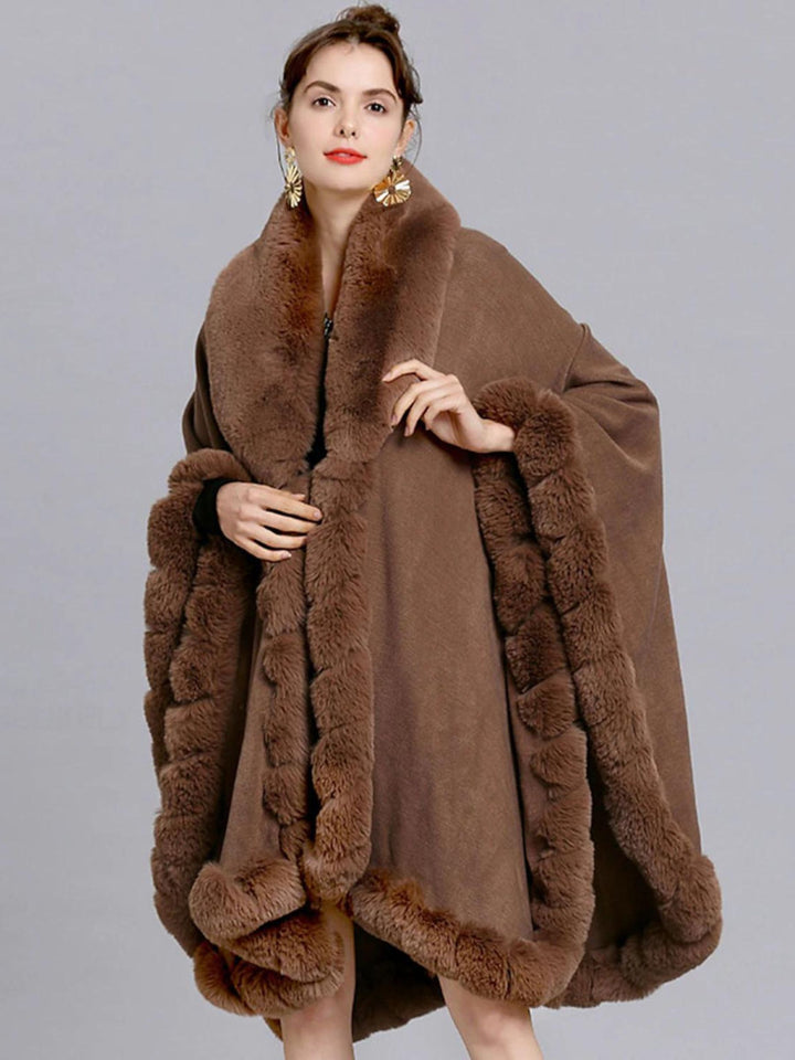 Women‘s White Fashionable Faux Fur Long Sleeves Wrap Cloak with Pure Color