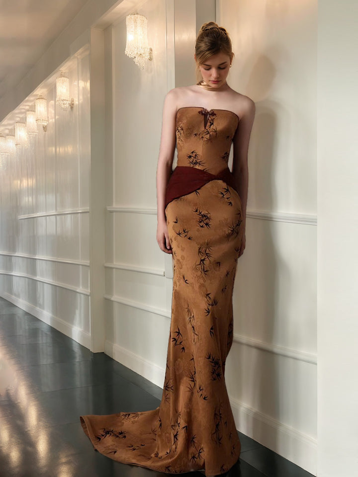 Sheath/Column Strapless Sleeveless Ruched Sweep Train Evening Dresses with Draped scarf