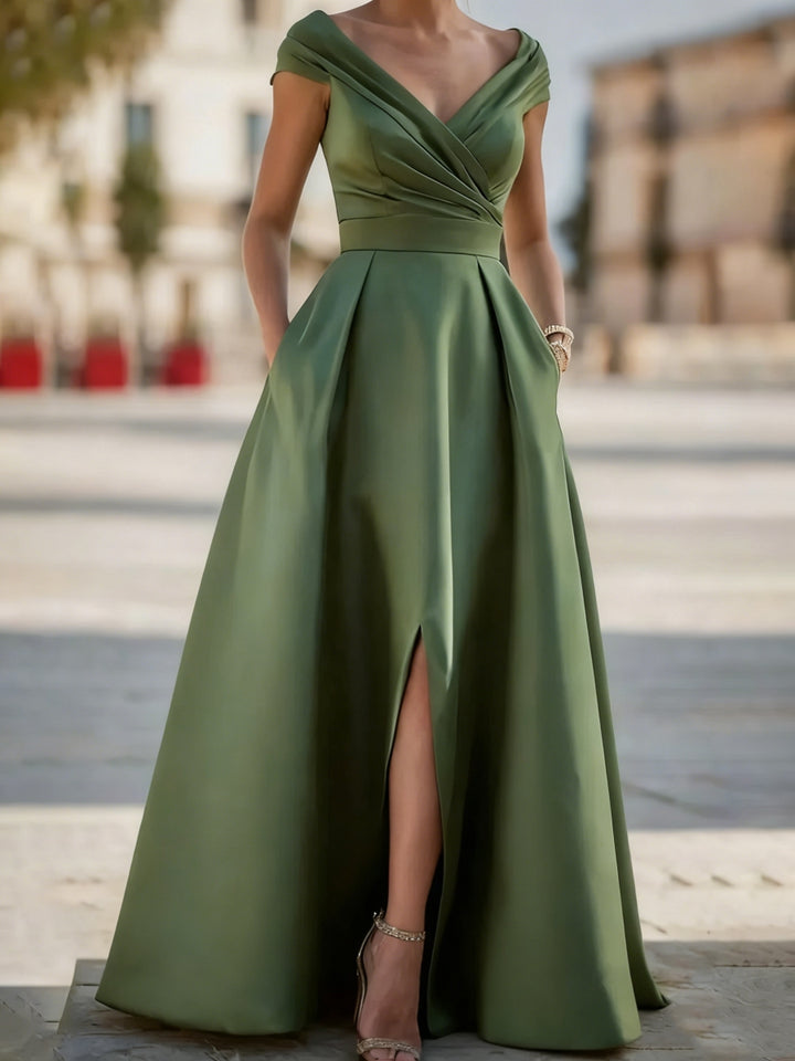 A-Line/Princess Satin V-Neck Evening Dresses Sleeveless Pleated Floor-Length Party Dresses