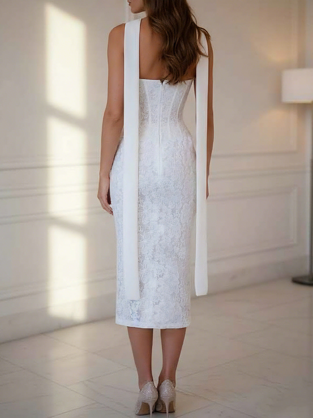 Sheath/Column Strapless Lace Cocktail Dresses with Neck Scarf Sleeveless Tea-Length Formal Dresses