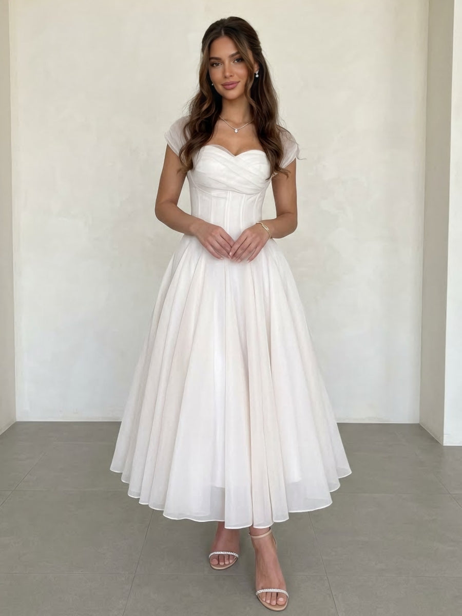 A-Line/Princess Sweetheart Chiffon Cocktail Dresses Sleeveless Tea-Length Graduation Dress Pleated Little White Dresses