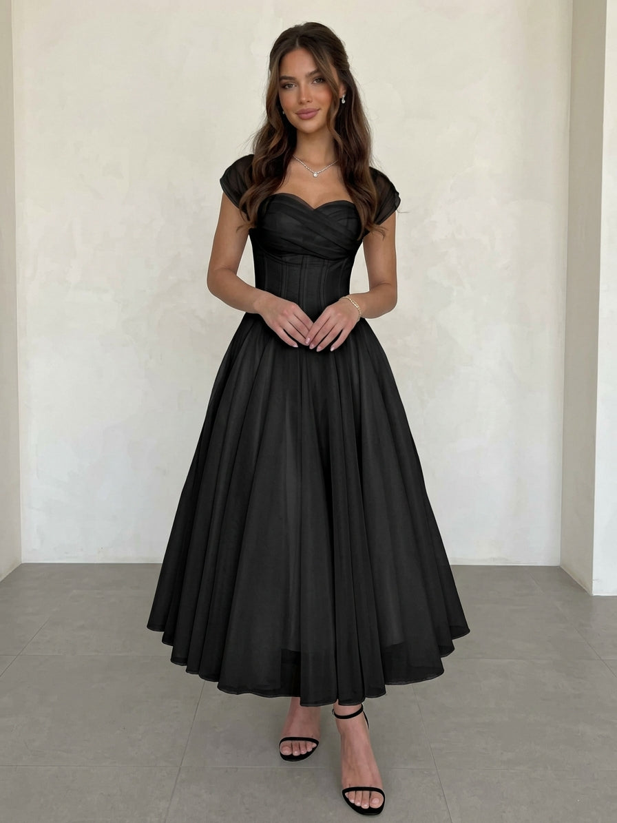 A-Line/Princess Sweetheart Chiffon Cocktail Dresses Sleeveless Tea-Length Graduation Dress Pleated Little White Dresses