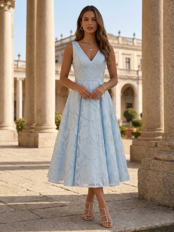A-Line/Princess V-Neck Lace Floral Cocktail Dresses Tea-Length Sleeveless Formal Dresses