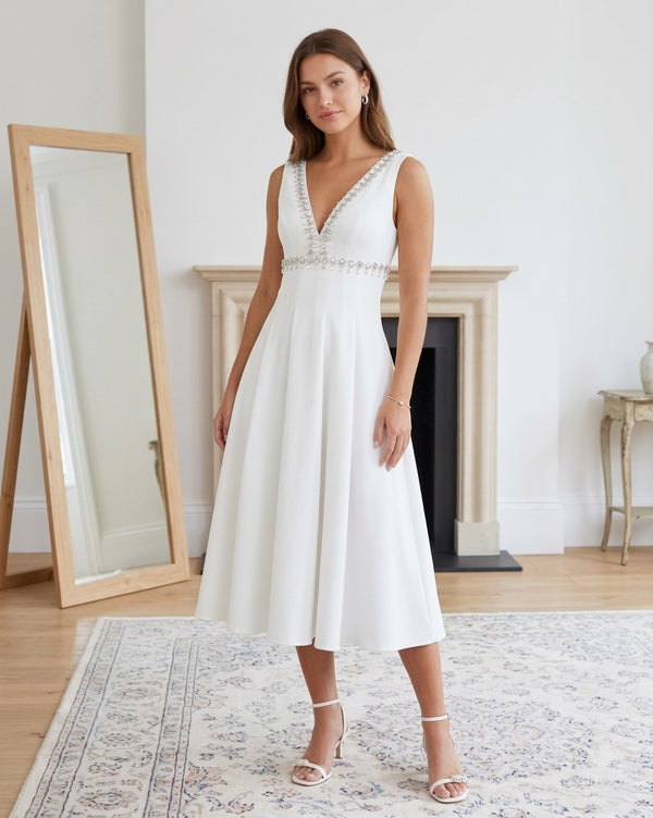 A-Line/Princess V-Neck Stretch Satin Cocktail Dresses Sleeveless Tea-Length Rhinestone Formal Dresses