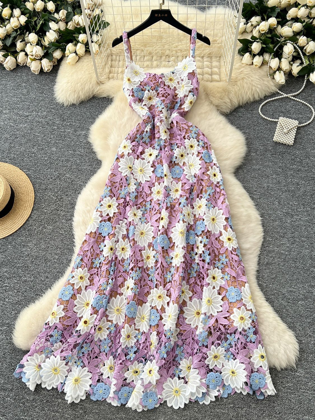 A-Line/Princess Spaghetti Straps Lace Wedding Guest Dresses Tea-Length Sleeveless Floral