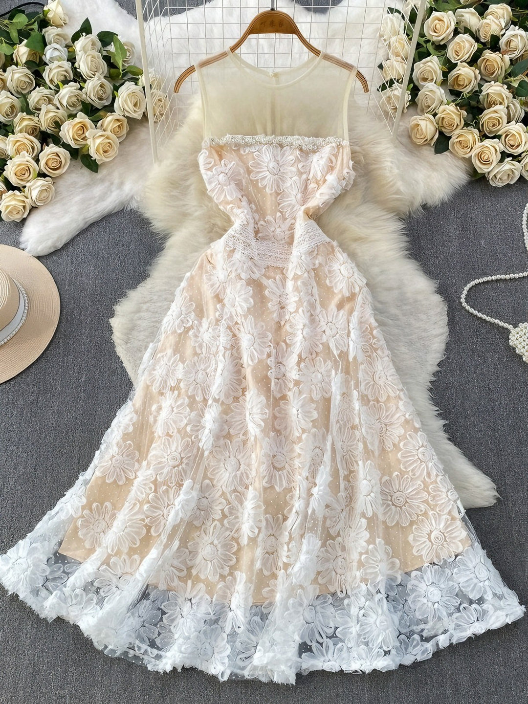 A-Line/Princess Scoop Wedding Guest Dresses Tea-Length Sleeveless Lace Floral