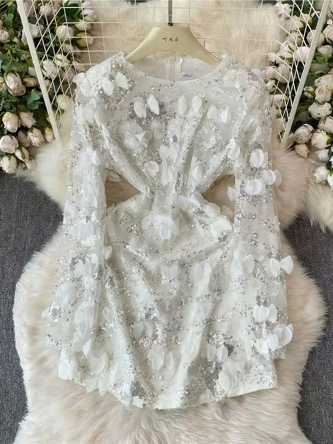A-Line/Princess Scoop Floral Lace Wedding Guest Dresses Short/Mini Long Sleeves Sequins