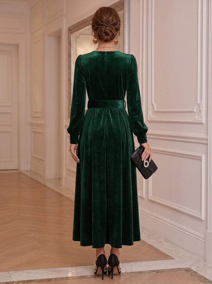 A-Line/Princess V-Neck Velvet Cocktail Dresses Belt Long Sleeves Ankle-Length Party Dresses