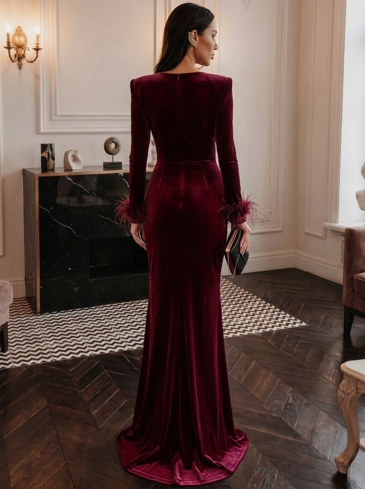 Sheath/Column V-Neck Velvet Evening Dresses with Feathers Floor-Length Long Sleeves Ruched Formal Dresses