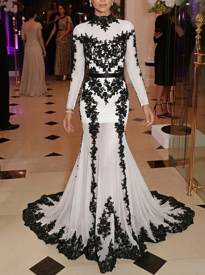 Trumpet/Mermaid Mock Neck Lace Evening Dresses Floor-Length Floral Long Sleeves Sweep Train Formal Dresses