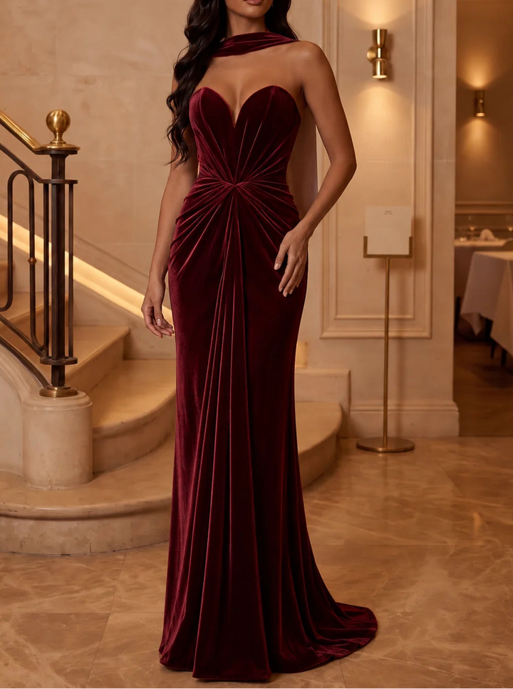 Sheath/Column Strapless Velvet Evening Dresses Floor-Length Sleeveless Formal Dresses Ruched with Scarf