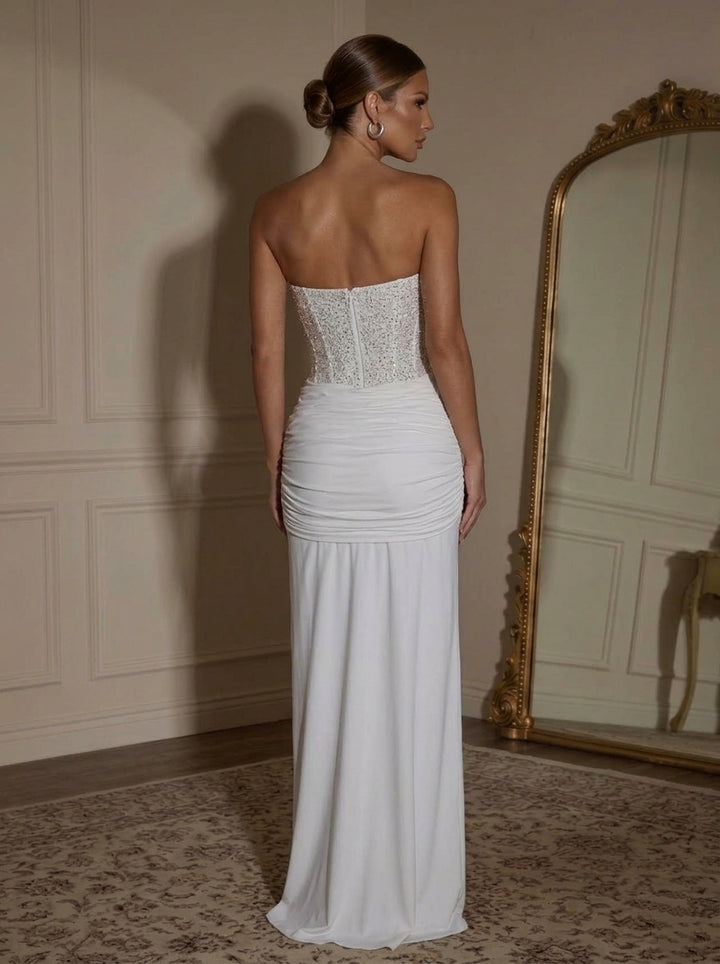 Sheath/Column Strapless Chiffon Evening Dresses Floor-Length Sleeveless Sequins With Scarf Formal Dresses