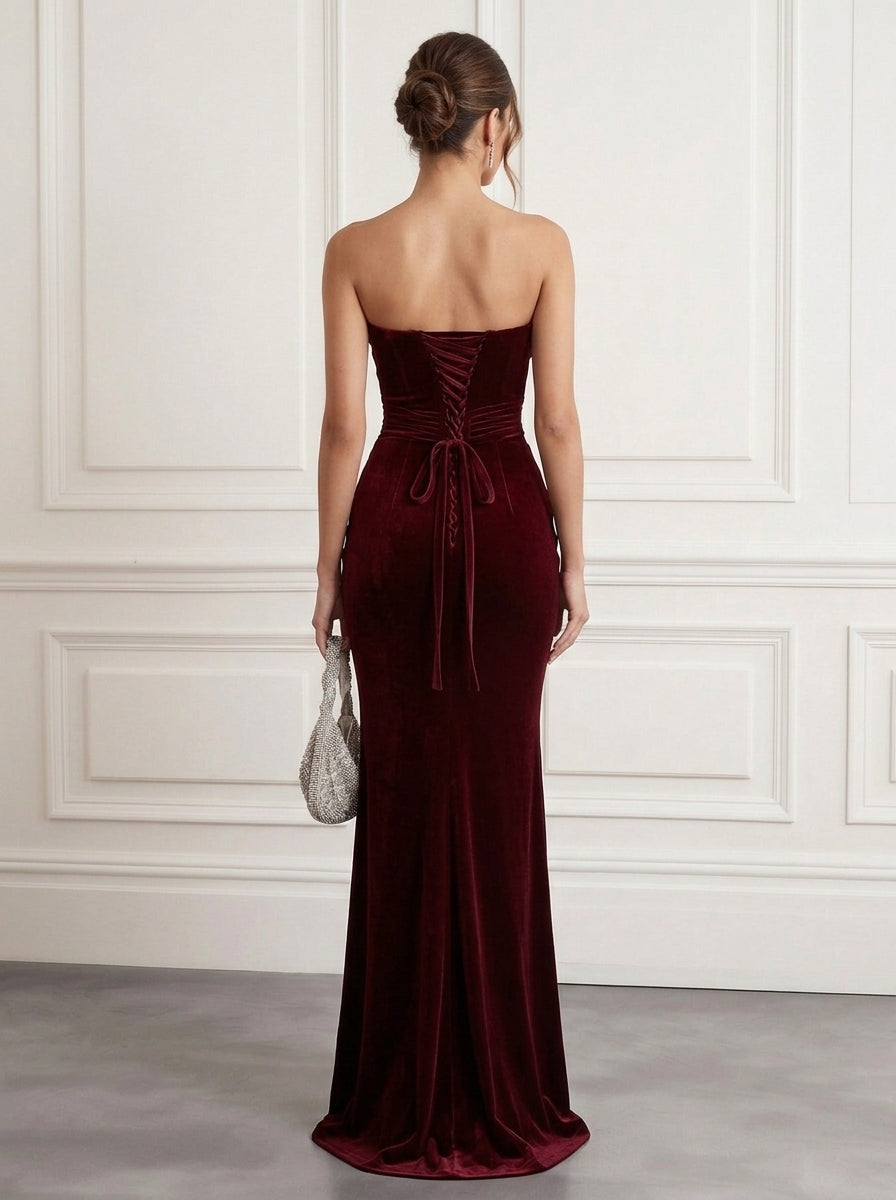 Sheath/Column Strapless Velvet Evening Dresses with 3D Flowers Floor-Length Sleeveless Ruched Formal Dresses