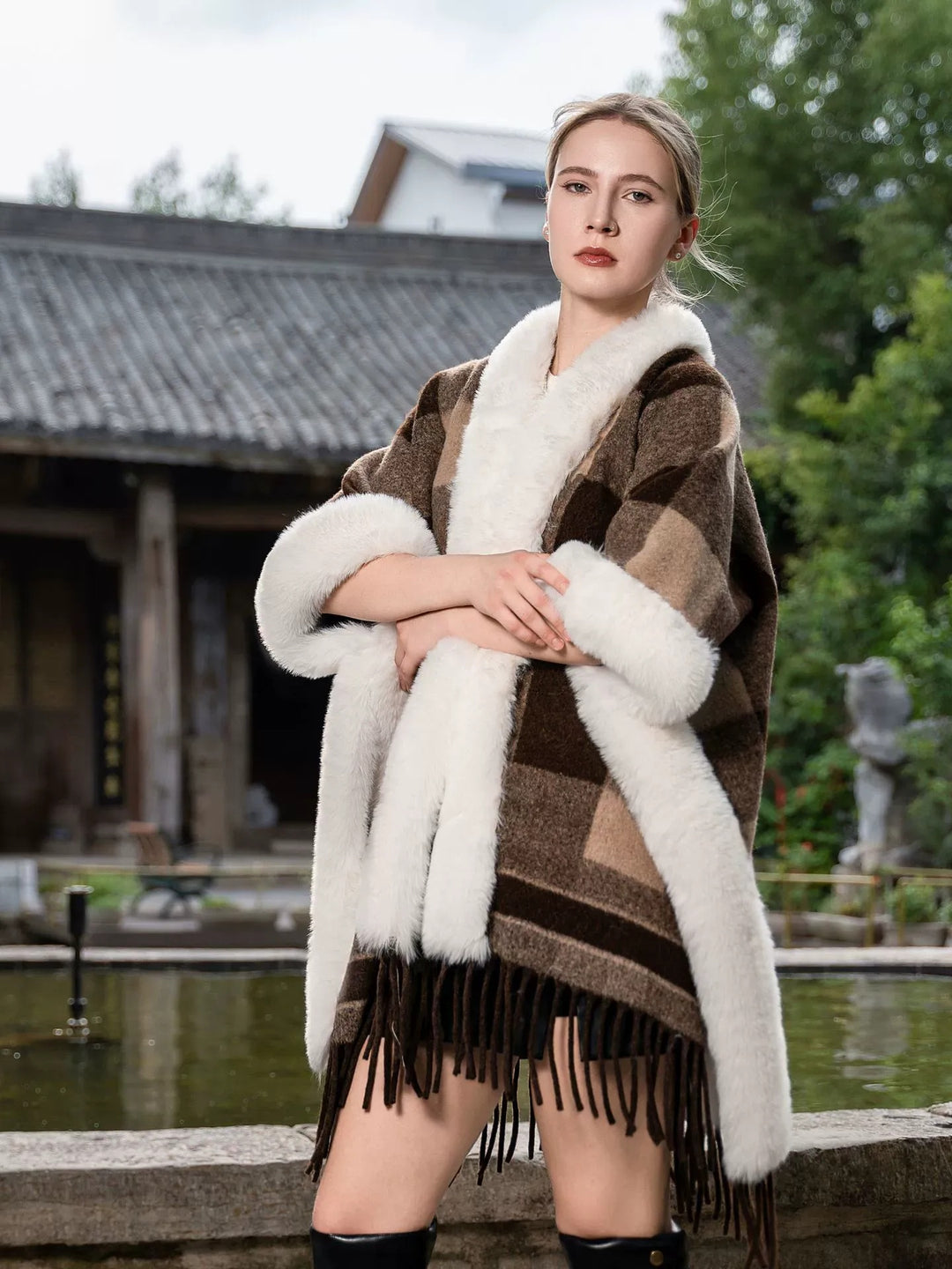 Women’s Plaid Winter Cape Shawl/Wrap with Tassels