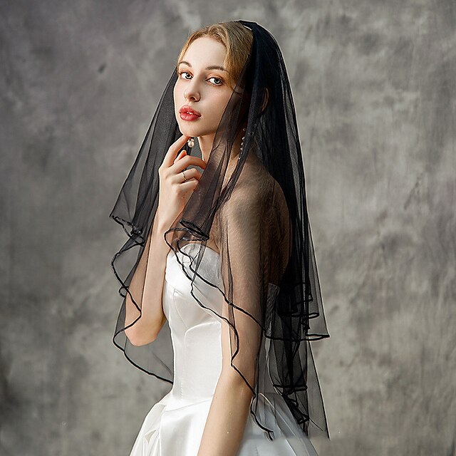 Two-tier Stylish / Classic & Timeless Wedding Veil Elbow Veils with Flower Comb / Pure Color Tulle