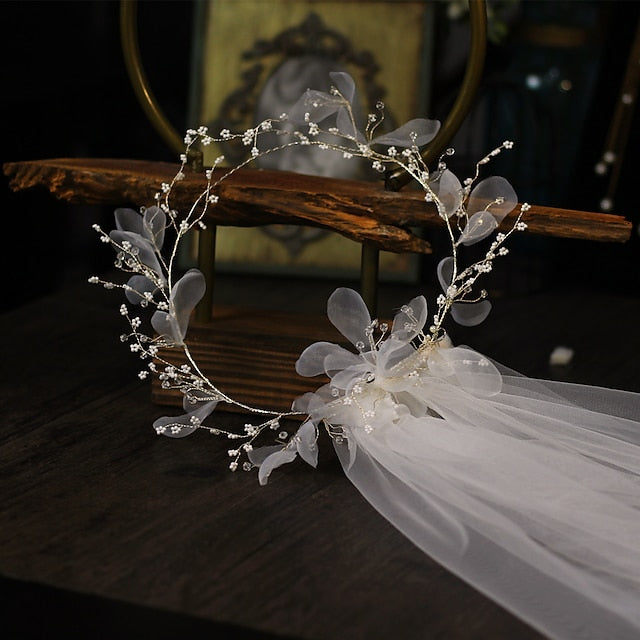 One-tier Flower Style Wedding Veils Shoulder Veils with Pendant