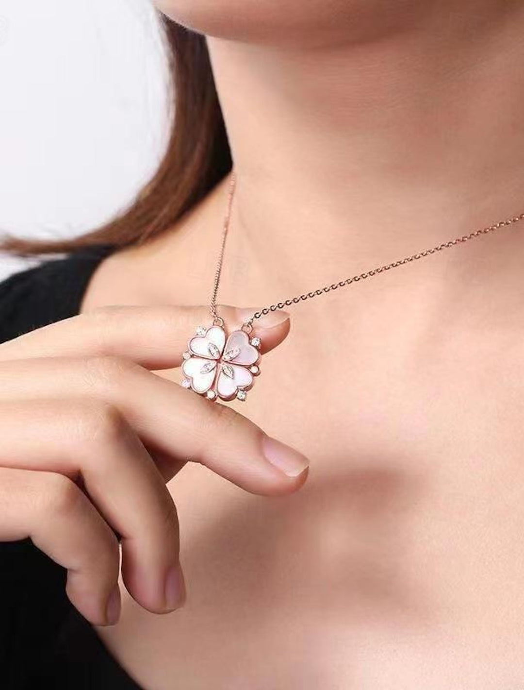 Women's Cute Romantic Pendant Clover Necklace