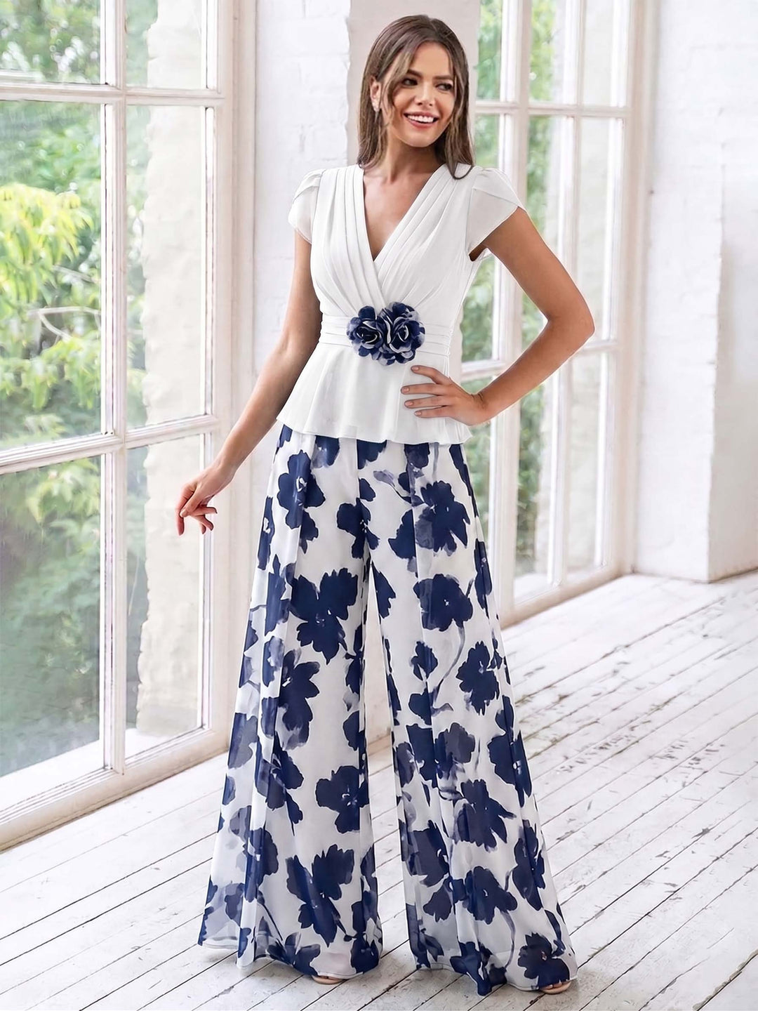 A-Line/Princess V-Neck Short Sleeves Floor-Length Mother of the Bride Floral Pants Suit