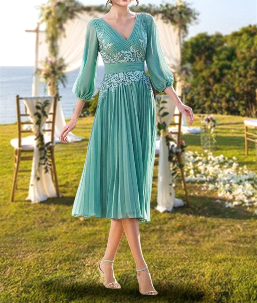 2026 Mother of The Bride Dresses Women's A-Line/Princess V-Neck Knee-Length Formal Evening Gowns Lace Ruffle Embroidery Bridal's Mother Dress, Spa