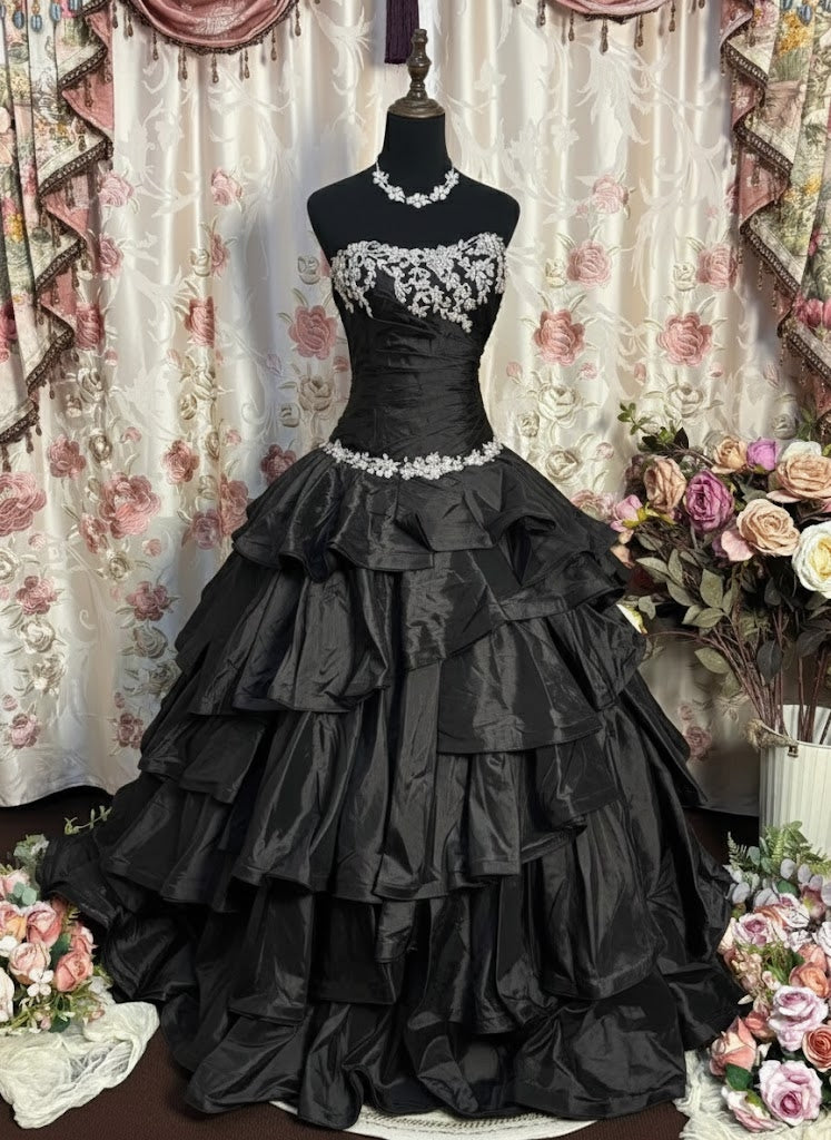 Ball Gown Strapless Neck Sleeveless Floor-Length Taffeta Prom Dresses with Ruffles & Appliques