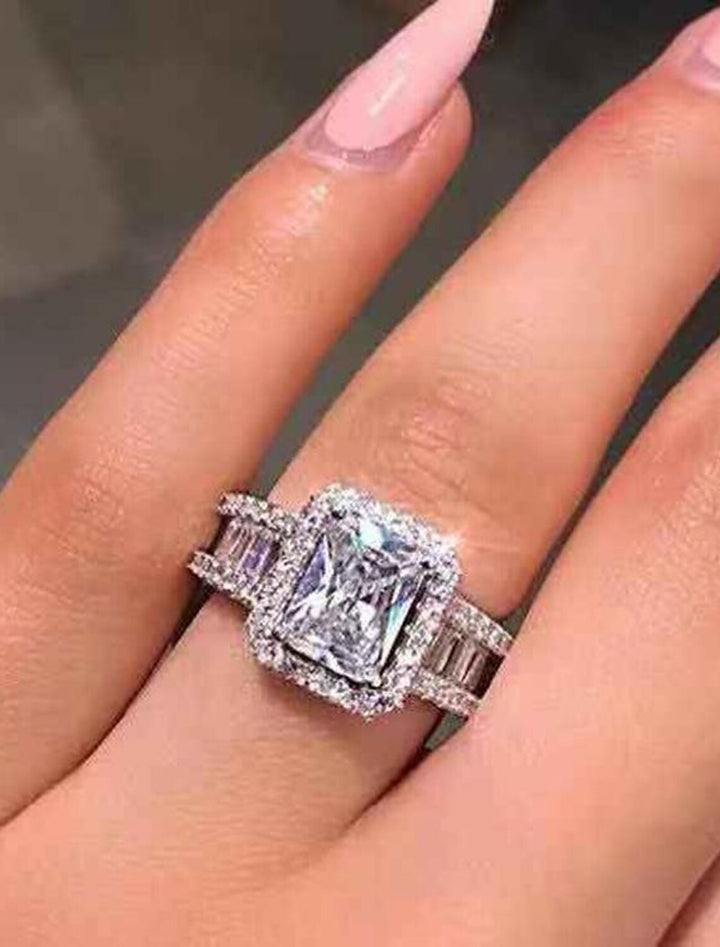 Stunning Zircon Elegant Ring Silver Chrome Wedding Jewelry
