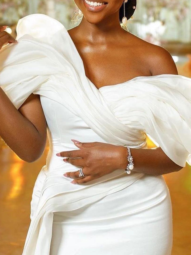 Trumpet/Mermaid Off-the-Shoulder Wedding Dress