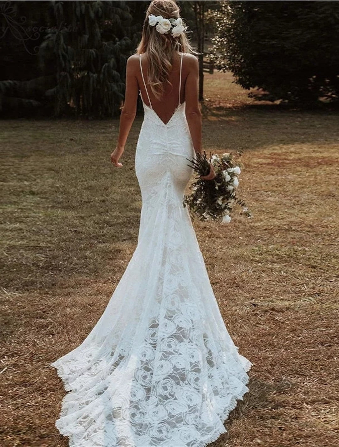 Trumpet/Mermaid Spaghetti Straps Floor-length Lace Wedding Dress - Mondressy Trumpet/Mermaid Spaghetti Straps Floor-length Lace Wedding Dress - Mondressy