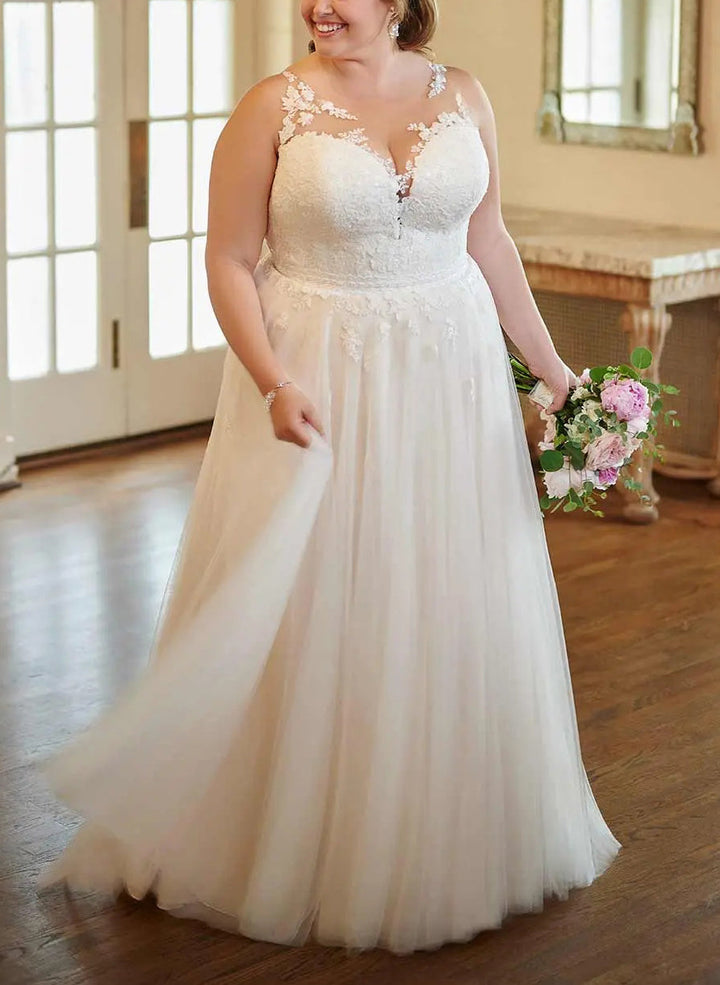 A-Line/Princess V-Neck Plus Size Lace Wedding Dress with Applique