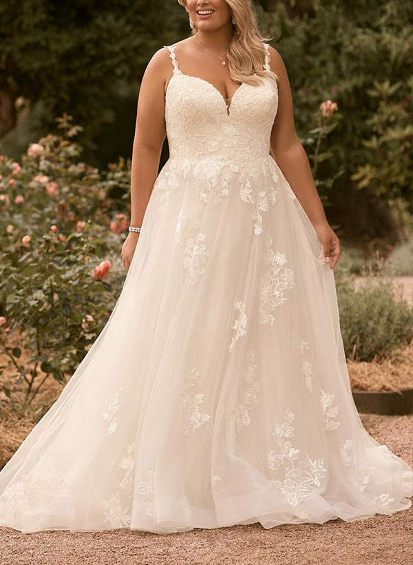 A-Line/Princess Spaghetti Straps V-Neck Plus Size Lace Wedding Dress with Applique